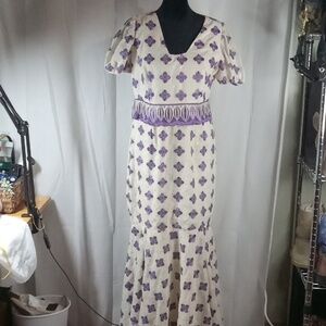 Floral embroidered women's dress S/M